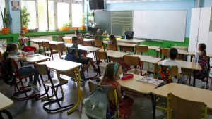 Proveravamo u kojim gradovima Srbije ima dovoljno nastavnika za početak drugog polugodišta 2
