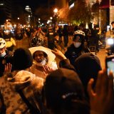 Brojni sukobi Trampovih pristalica i protivnika tokom noći u Vašingtonu 13