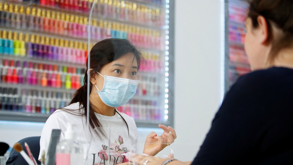 Korona virus: U Srbiji do sada najteži dan, još 27 preminulih - u svetu testiraju vakcine 6 Nail bar