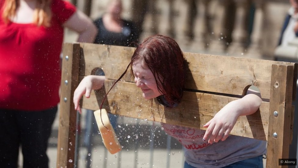 Mučenje i psihologija: Zašto su neki ljudi okrutni prema drugim 3 Postoje blaži oblici sadizma koji omogućavaju ljudima da dobiju jeftino uzbuđenje od nekoga u ranjivijem položaju