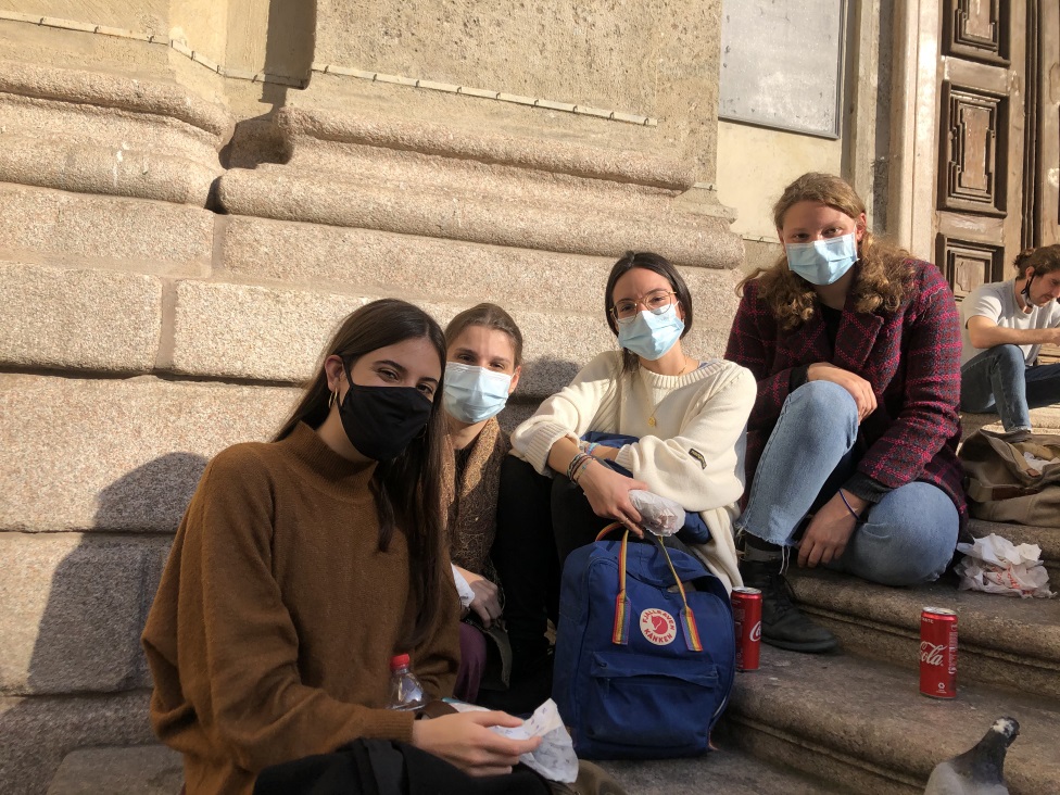 Korona virus i Italija: Novi košmar u Milanu i Lombardiji, prazne ulice i restorani 4 Milano, studentkinje
