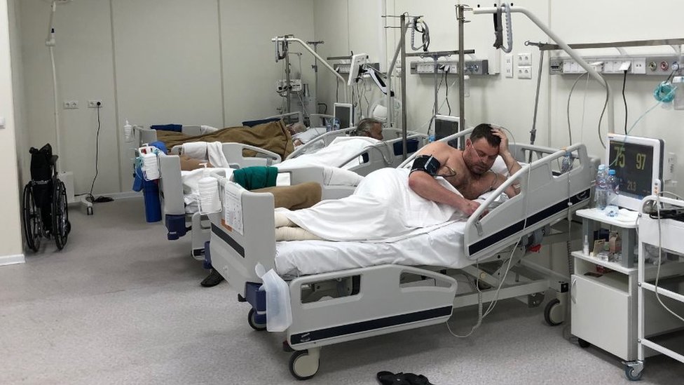 Korona virus: Vučić najavio - vakcina stiže u Srbiju krajem godine, u Americi se situacija pogoršava iz sata u sat 1 Patients in Moscow hospital