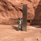 (FOTO) Još jedan blistav misteriozni monolit se pojavio kod Las Vegasa: Izgleda kao da je mogao da dođe iz nekog drugog sveta 8