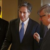 Povratak demokratiji i saveznicima 13