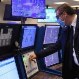 Vučić rekao da rafinerija NIS-a neće raditi od utorka 3