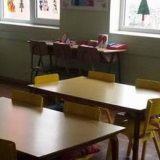 Nastavnica kažnjena jer su se đaci rukovali 8