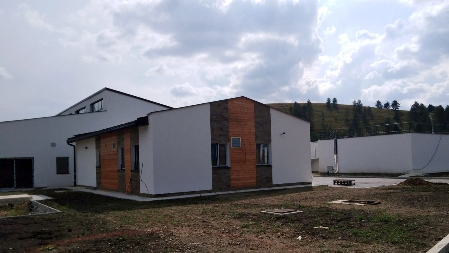 Epidemija i priključak na elektromrežu odlažu probni rad 1