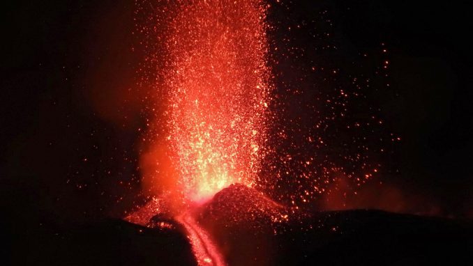 Etna (2): Suveniri od presovane lave 1