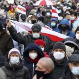 Hiljade Belorusa demonstriraju protiv Lukašenka, policija ponovo hapsi 7