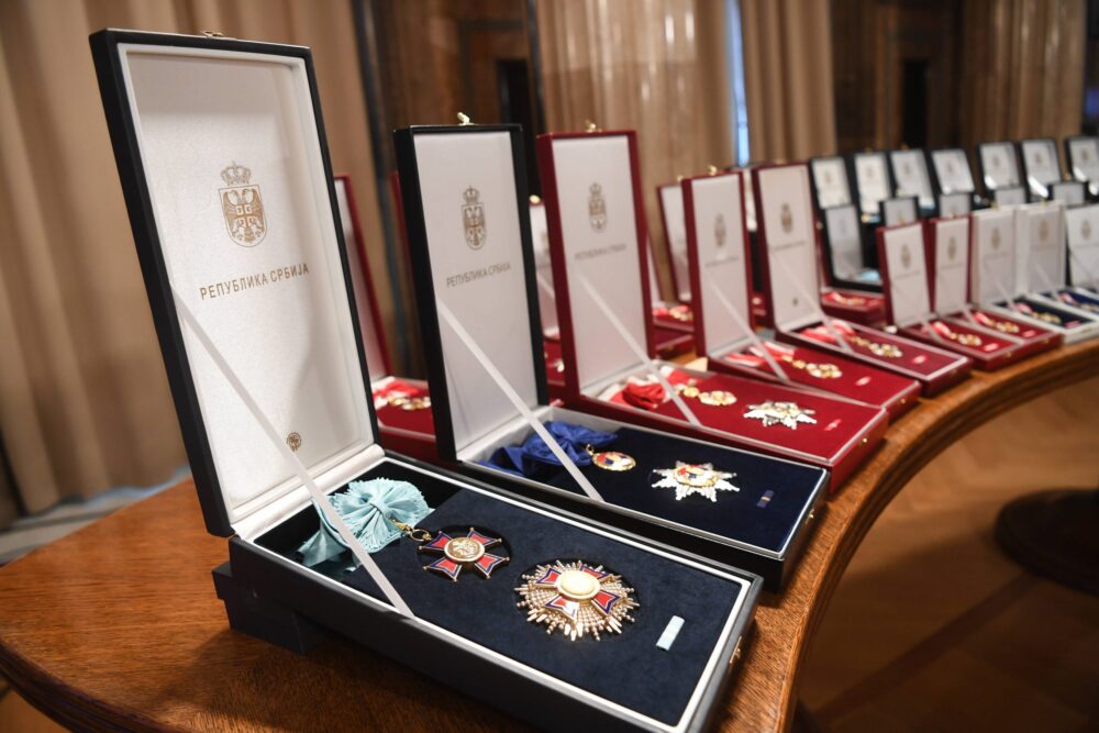 Predsednik Vučić uručio odlikovanja za Dan državnosti, Dep zahvalio 2 Predsednik Vučić uručio odlikovanja za Dan državnosti, Dep zahvalio 2