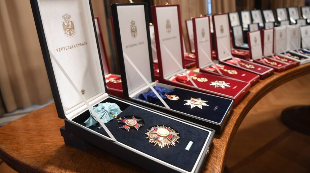 Vučić će sutra uručiti odlikovanje guverneru Razvojne banke Saveta Evrope 1