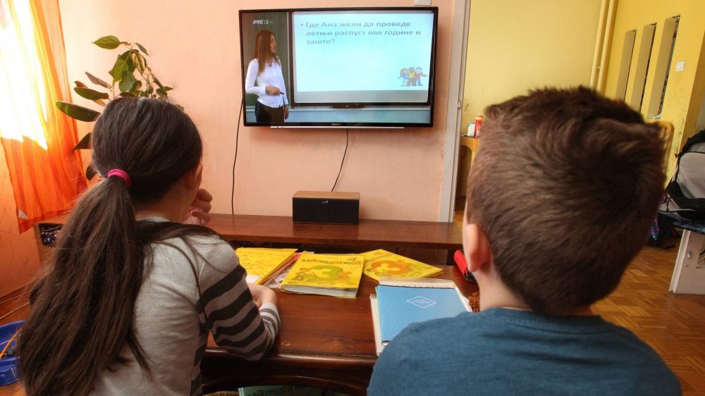 Prosvetni sindikati traže produžetak raspusta, uputili i zahteve za višom cenom rada 1