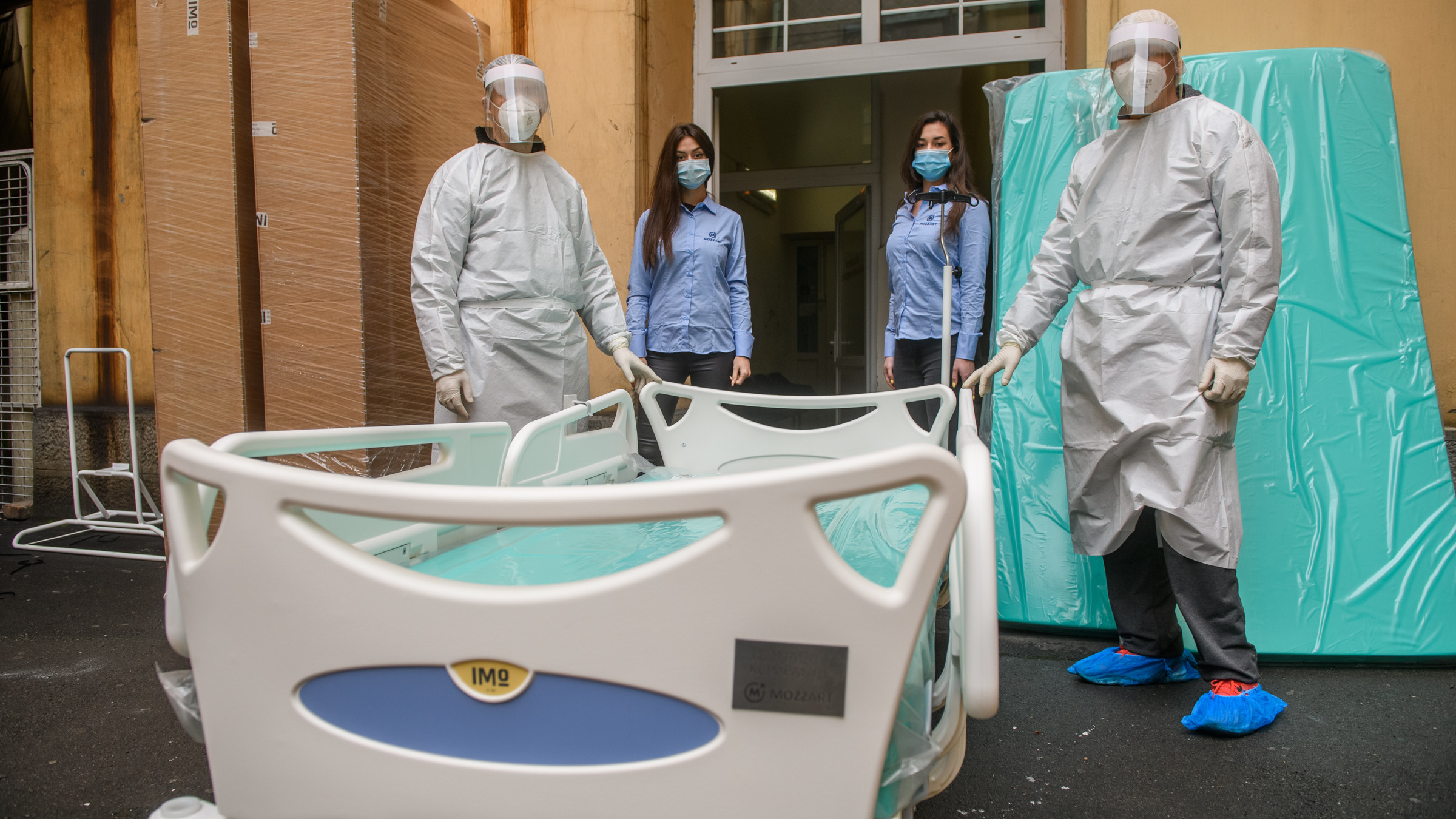 Mozzart donirao krevete za intenzivnu negu KBC Zemun 1