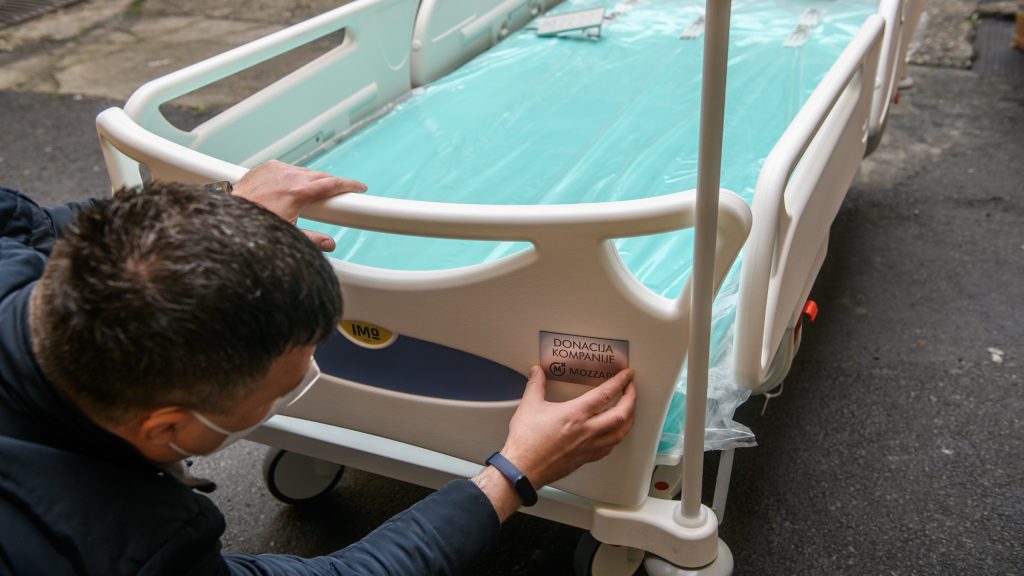 Mozzart donirao krevete za intenzivnu negu KBC Zemun 2