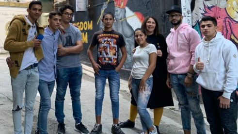 Kafe bar 16 u kom rade deca iz svratišta obezbedio opstanak 5