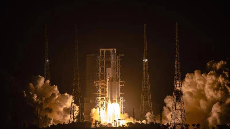 Kina uspešno lansirala sondu u prvoj kineskoj misiji za donošenje uzoraka sa Meseca 1