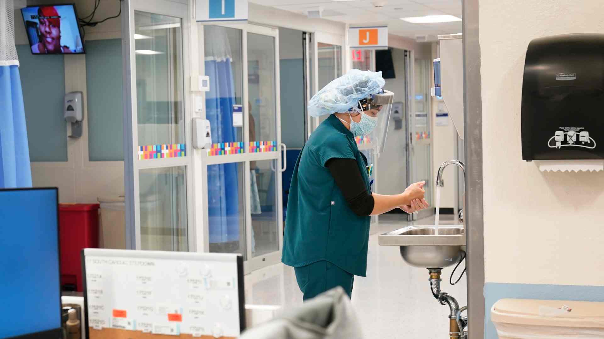 VoA: 2020. najsmrtonosnija godina u istoriji SAD 1