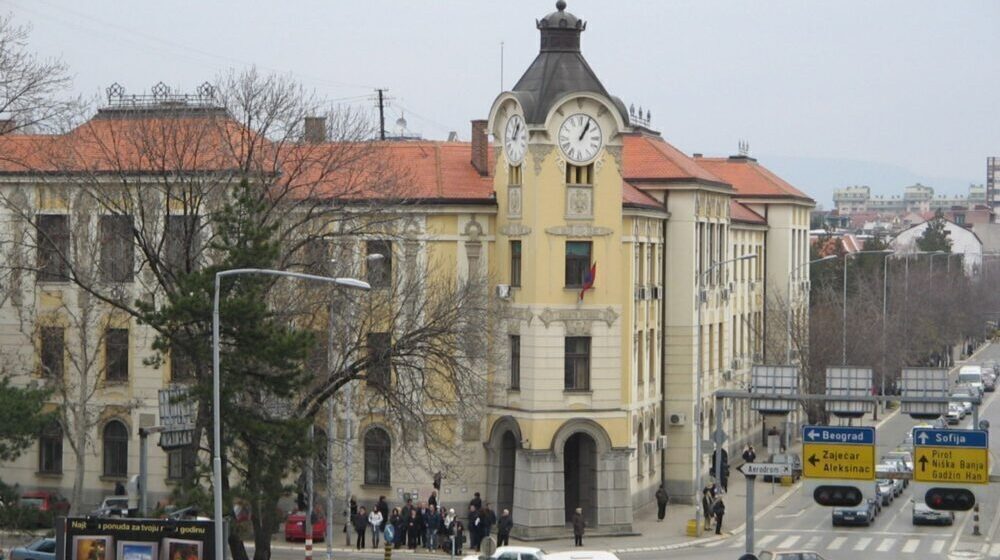 Sutra u Nišu protest advokata 1