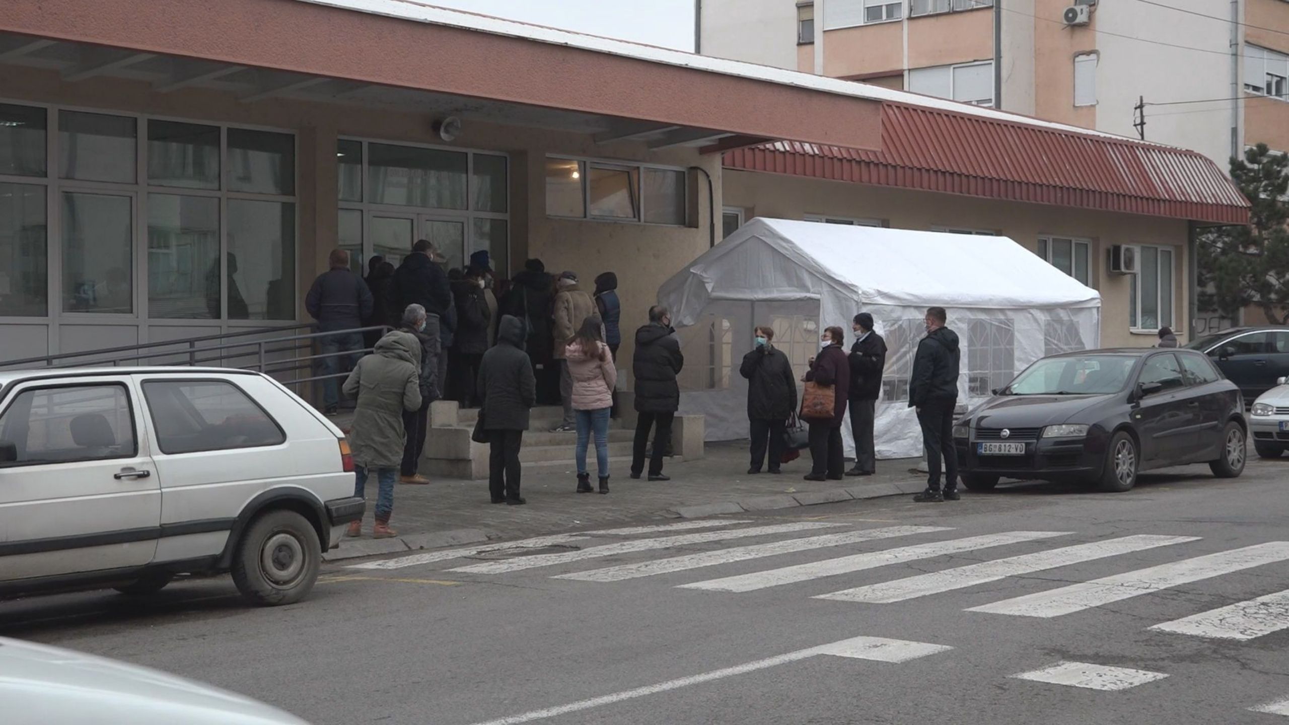 Preseljenje pirotske Kovid ambulante u "Pazar" 1