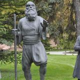 Skulptura slepog guslara posle 104 godine ponovo na Kalemegdanu 1