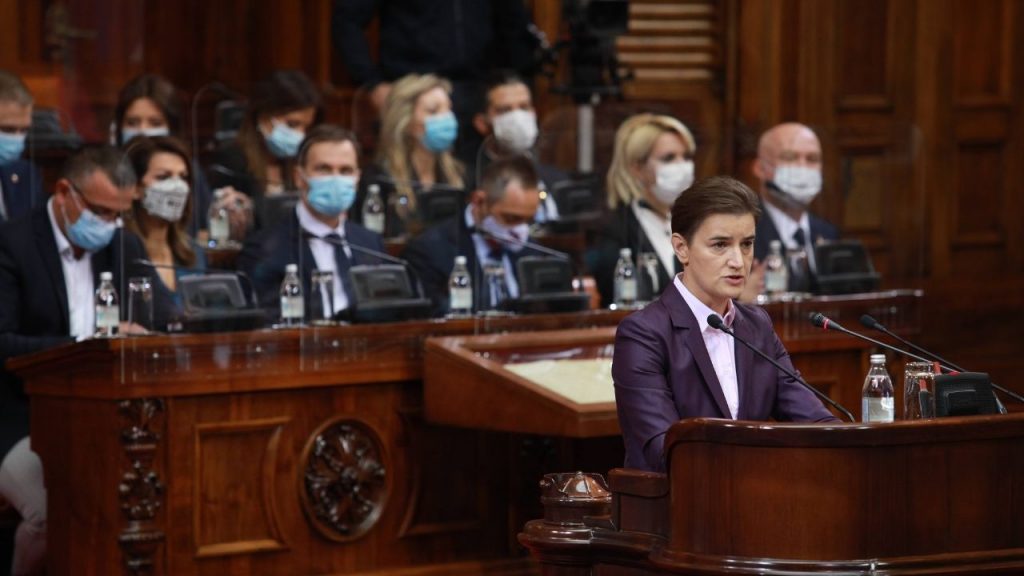 Vučić: Srbija će ove godine imati najmanji pad BDP-a u Evropi 2