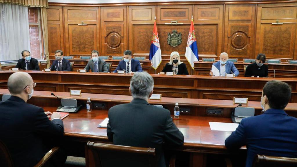 Mihajlović: U obostranom interesu saradnja države i naftnih kompanija 1