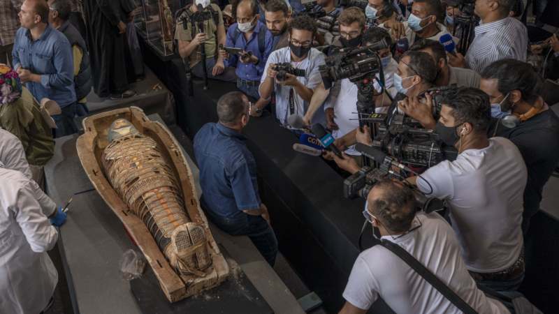 U Egiptu otkriveno 100 drevnih kovčega i 40 pozlaćenih statua (FOTO) 1