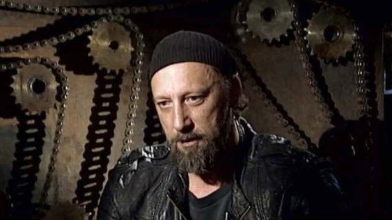 Gorka pilula v.d. direktora 1