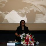 Protiv diktata prikazivanja identiteta 1