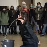 Preispitivanje kulturne matrice, sebe i umetnosti 8