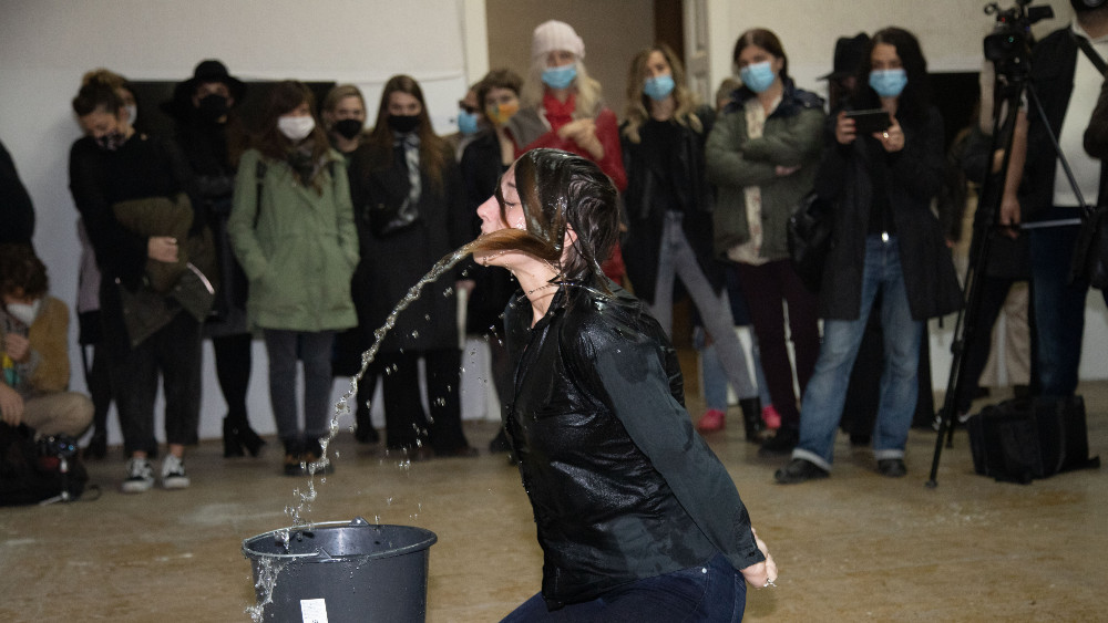 Preispitivanje kulturne matrice, sebe i umetnosti 1