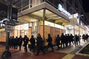 Mali broj protesta Trampovih pristalica (FOTO) 2