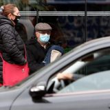 Još 5.613 novoobolelih, 27 osoba preminulo, na respiratorima 182 4