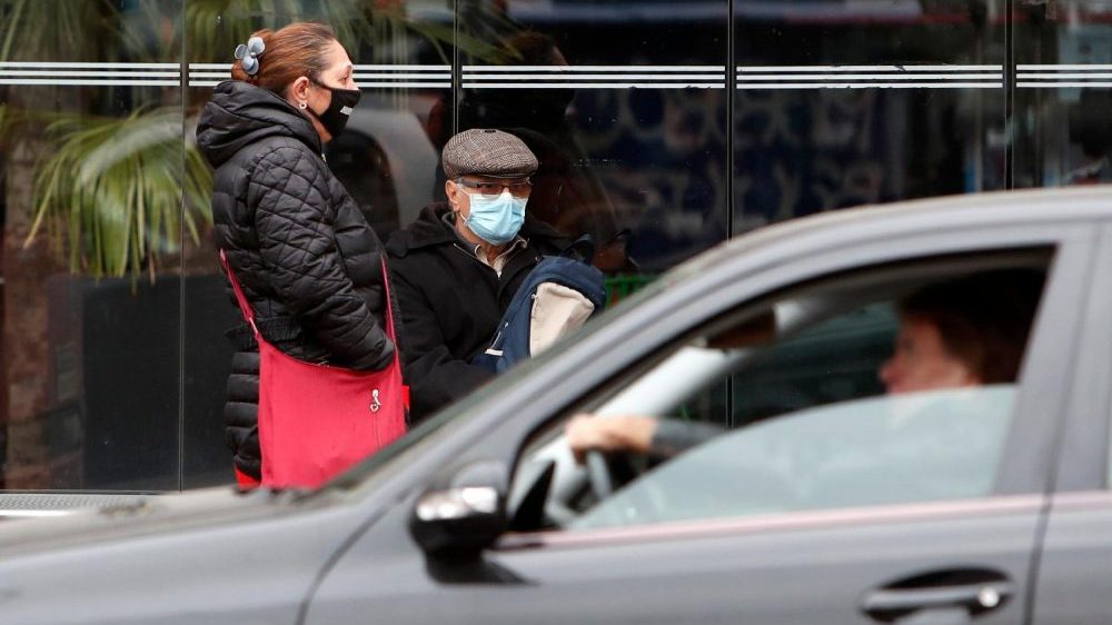 Još 5.613 novoobolelih, 27 osoba preminulo, na respiratorima 182 1