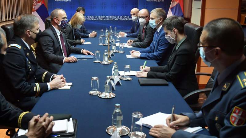 Vulin i Godfri razgovarali o nastavku saradnje u borbi protiv organizovanog kriminala i terorizma 1