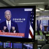 Bajden: SAD se i dalje suočavaju sa mračnom zimom usled zaraze 4