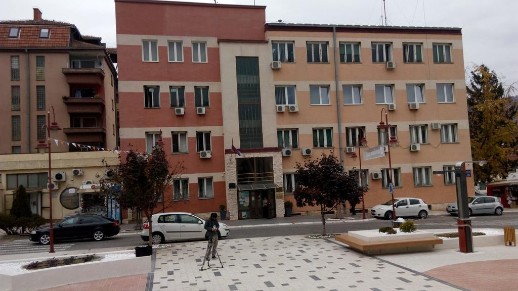 Škole u Dimitrovgradu obustavljaju nastavu od danas do 20. novembra 1