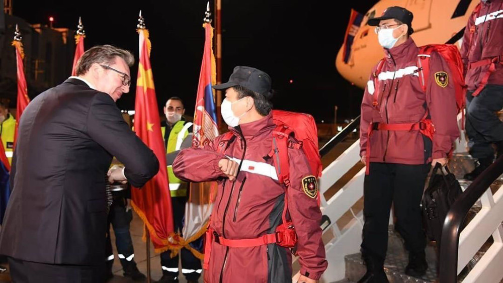 Zbrka oko vakcina ne utiče na Vučićev rejting 1