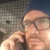 Ko je čovek iz klipa o onlajn nastavi koji je nasmejao Srbiju? (VIDEO) 2