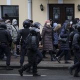 Hiljade Belorusa demonstriraju protiv Lukašenka, više od 300 uhapšenih 11