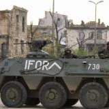 Rat u Bosni i Hercegovini: Kako je NATO poslao najveću misiju u 20. veku 4