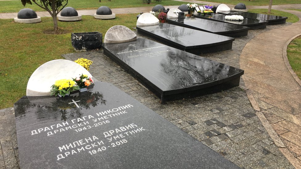 Aleja zaslužnih građana, Dragan Nikolić i Milena Dravić