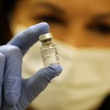 Korona virus: Prve vakcine stižu u Srbiju, Bajden primio Fajzer vakcinu 6