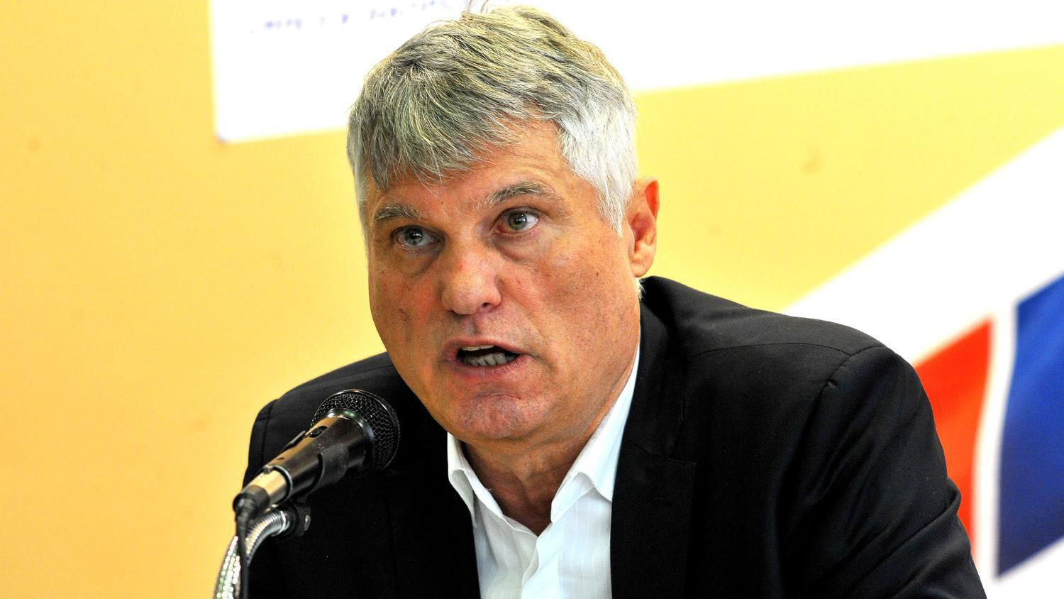 Miroslav Lazanski: Borac protiv metafora 1