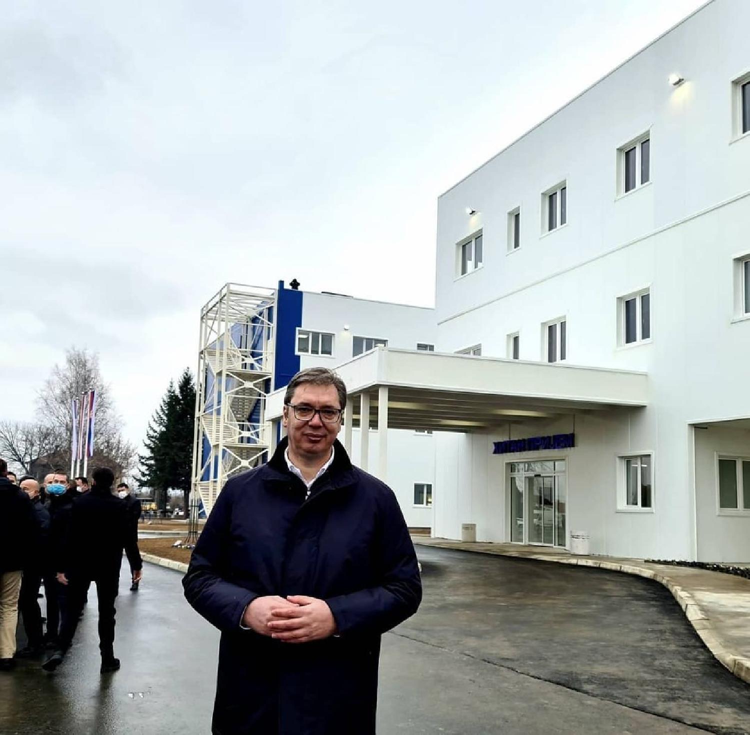 Vučić: Prvo će biti vakcinisani stariji od 75 u domovima 2