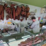 Uvoz i pad standarda spustili cenu mesa 10