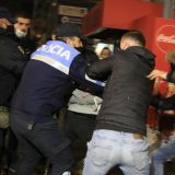 Treći uzastopni dan nasilja na protestima u Albaniji 7
