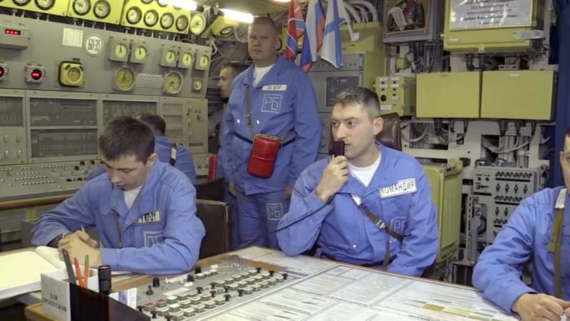 Ruska nuklearna podmornica probno ispalila četiri balističke rakete 1
