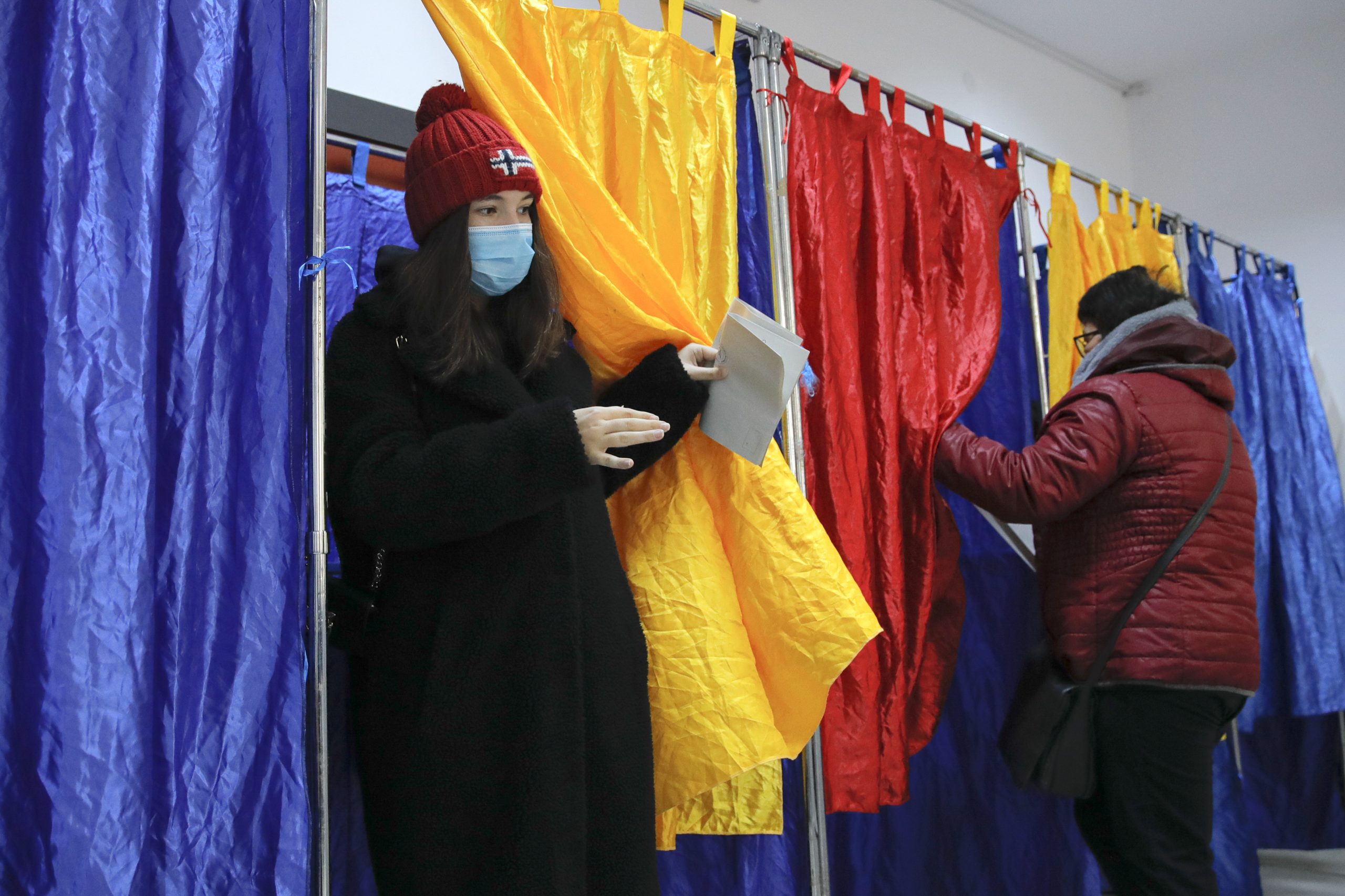 Izbori u Rumuniji: Socijaldemokrate vode, ali bez promene vlasti na vidiku 1