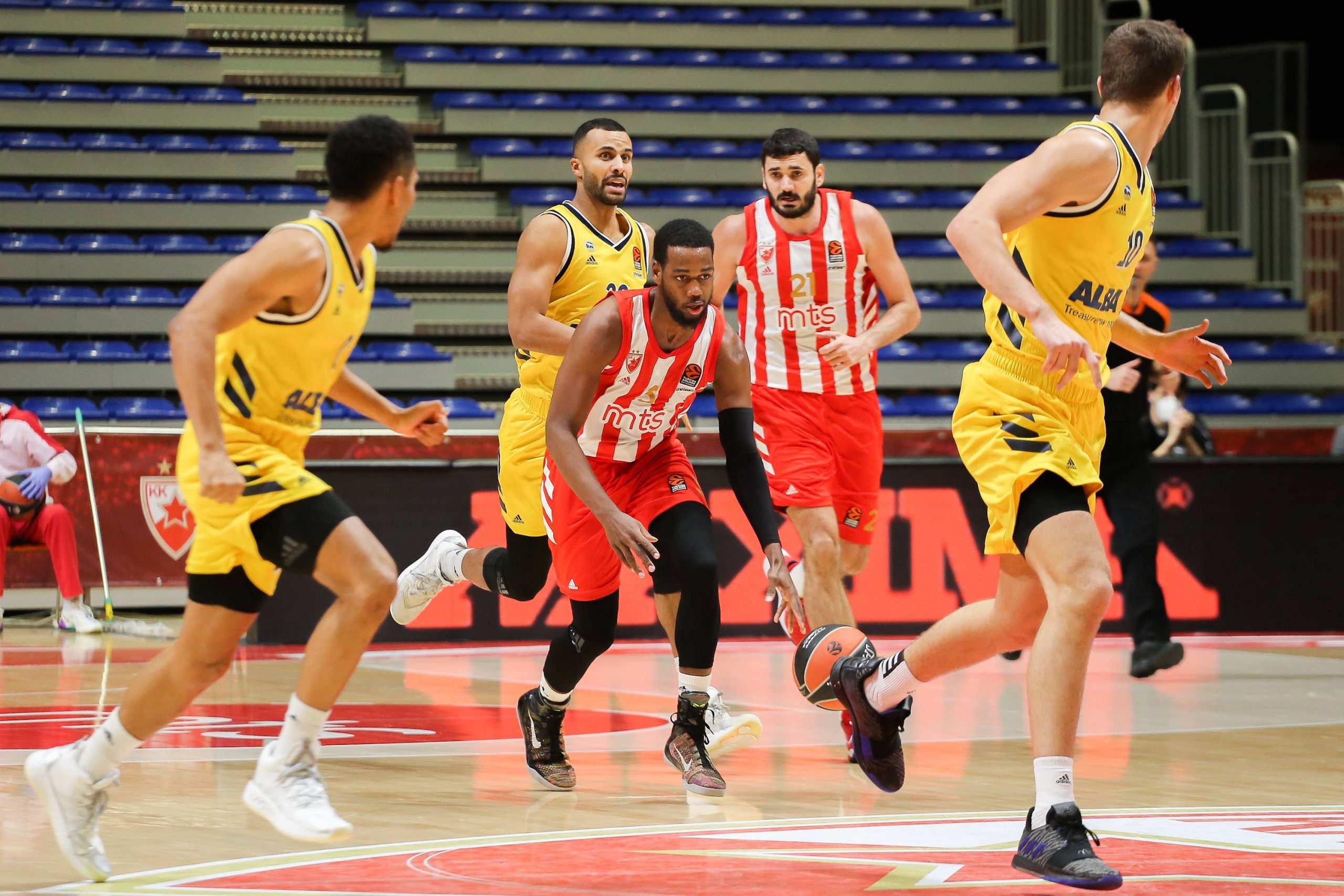 Crvena zvezda izgubila od Albe posle produžetka 1